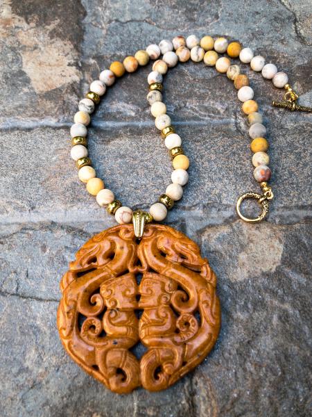 Jade Pendant with Agate Beads Necklace picture