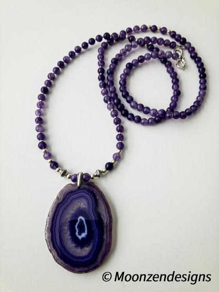 Purple Agate Beaded Necklace with Purple Agate Slice picture