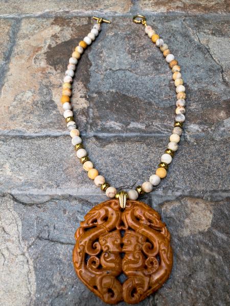Jade Pendant with Agate Beads Necklace picture