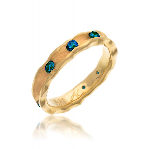 18kt Gold Round Ring with Blue Diamonds
