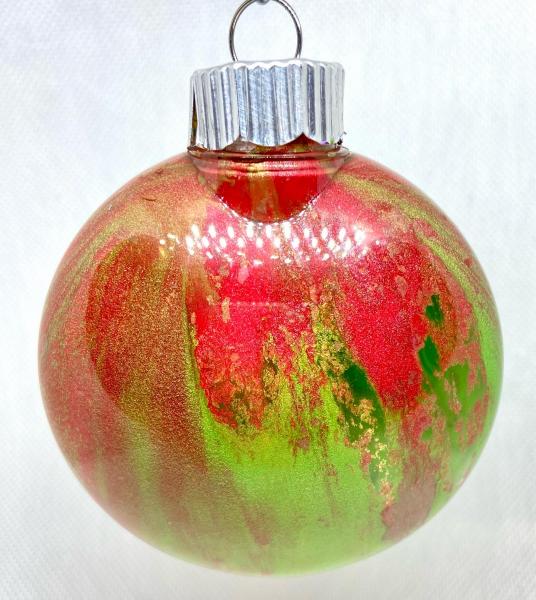 Acrylic pour christmas ornament picture