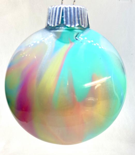 Acrylic pour christmas ornament picture