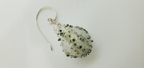 onyx - gray- light gray metallic earrings picture