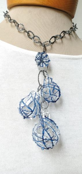 Blue lines cascade Necklace picture