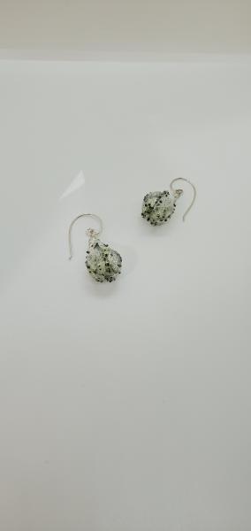 onyx - gray- light gray metallic earrings picture