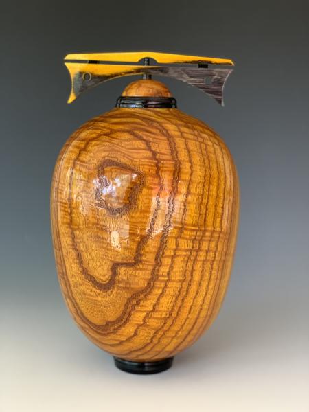 Yellow Tinted Chinaberry Vessel