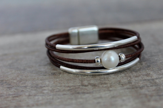 Leather Bracelet/ Sterling Silver Solitaire Pearl Bracelet/Women's Leather Bracelet/Simple  Chic/ picture