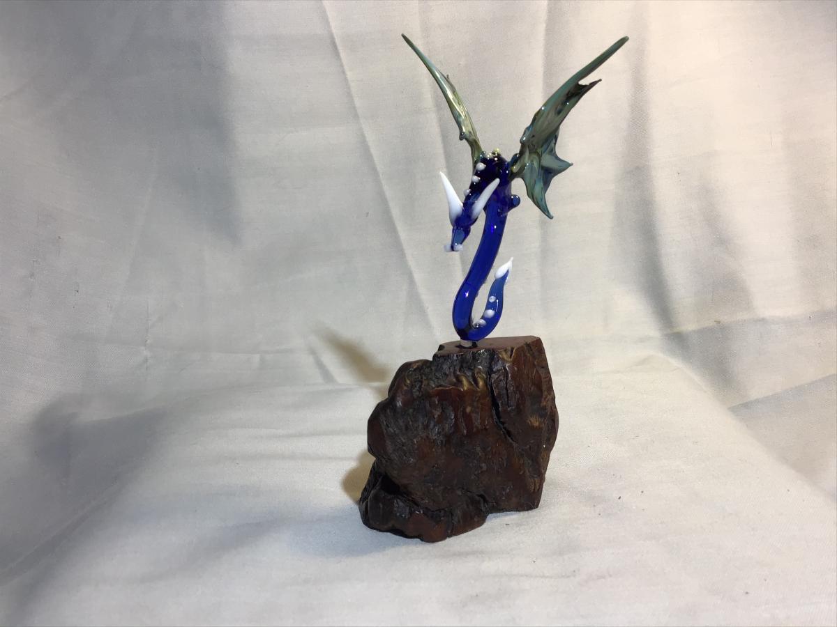 Dragon on Manzanita Burl wood picture