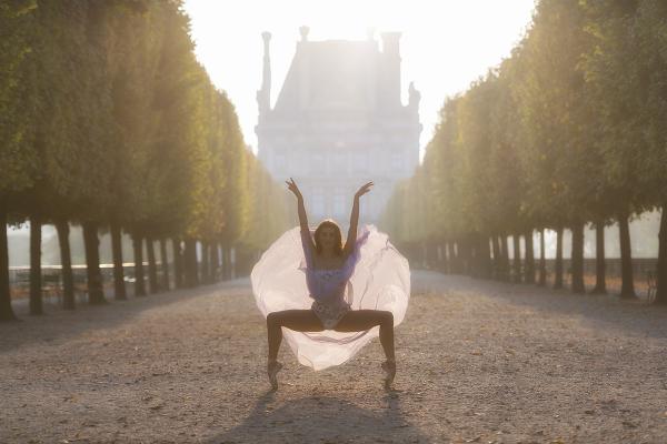 Dancing In Paris