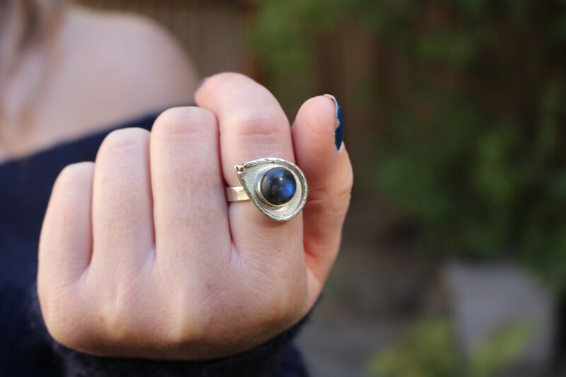 Labradorite Ring picture