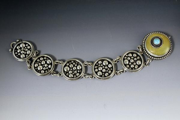 Bracelet picture