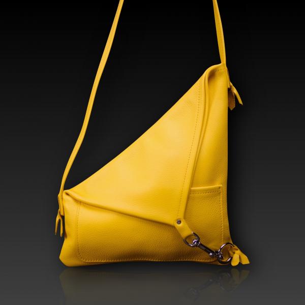 Medium Trangle Bag