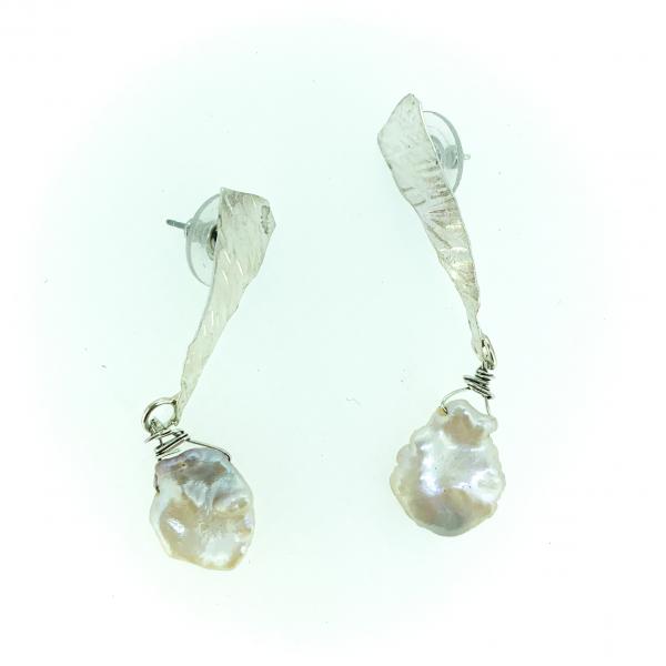 Sterling Silver Coin-shaped Freshwater Pearl Earrings picture