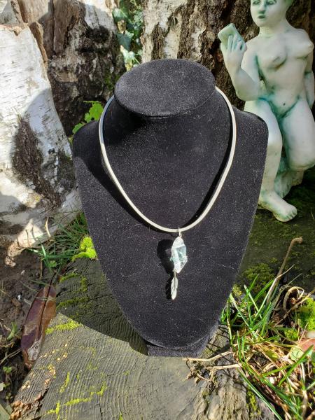 Feather Gem Pendant picture