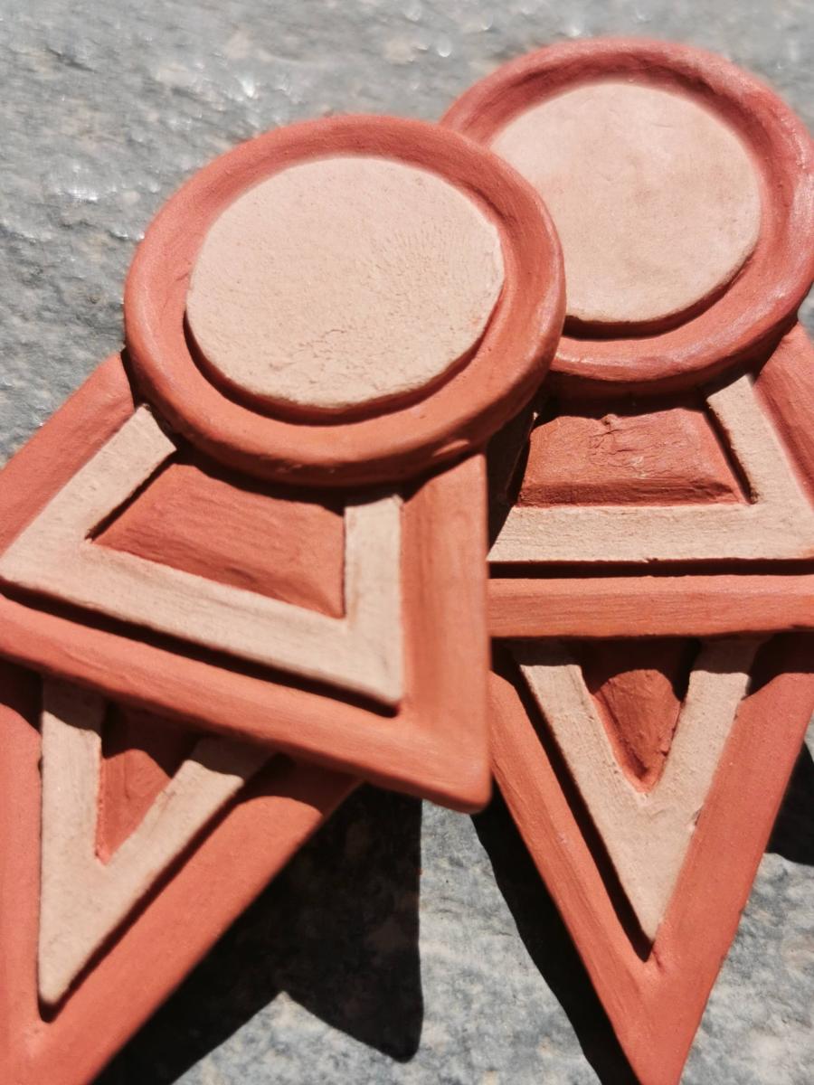 Coyolxauhqui Earring - Red Oxyde picture