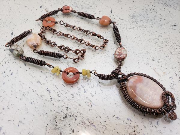 Necklace Handmade wirewrapped Lace Agate focal picture