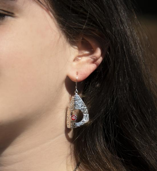 Time Traveler Tri-Curve Earrings with Garnets picture