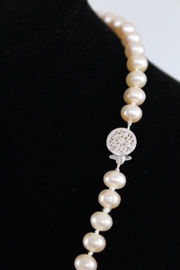 Cream Single Strand Button Freshwater Pearl Necklace With Sterling Silver Clasp