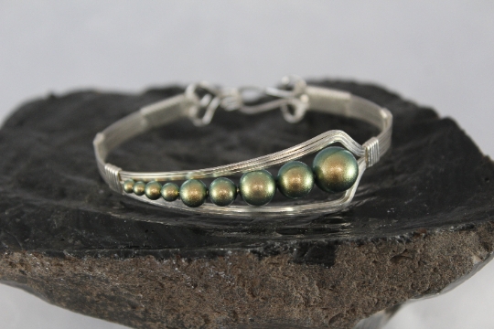 Sleek Swarovski Pearl Silver Bangle Bracelet