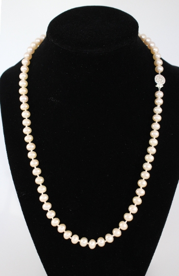 Cream Single Strand Button Freshwater Pearl Necklace With Sterling Silver Clasp picture