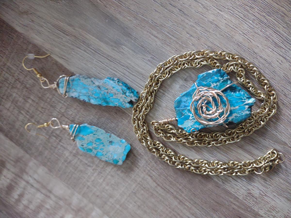 Teal stone necklace set picture