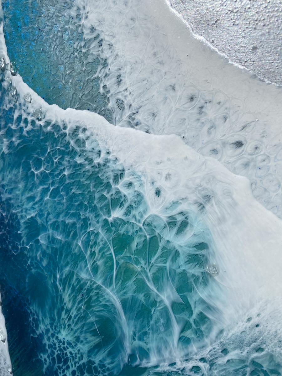 35&rdquo; circle glass  wave picture