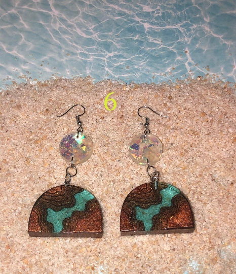 Making Waves, beach style Resin earrings picture