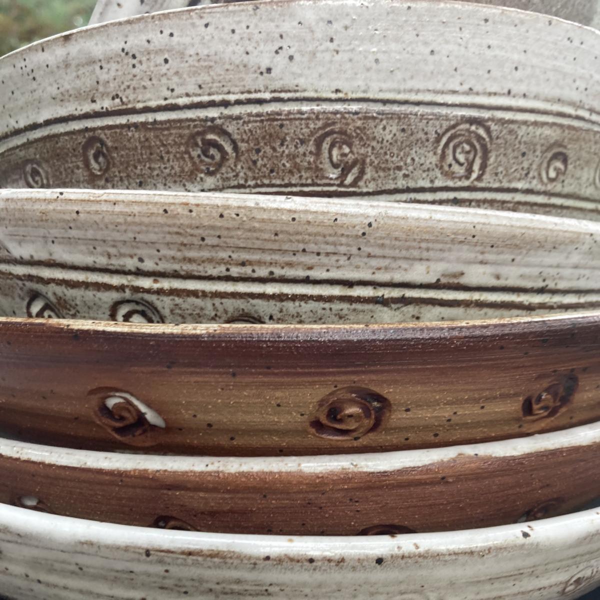 Bowls (Serving): Iron White Stamps picture