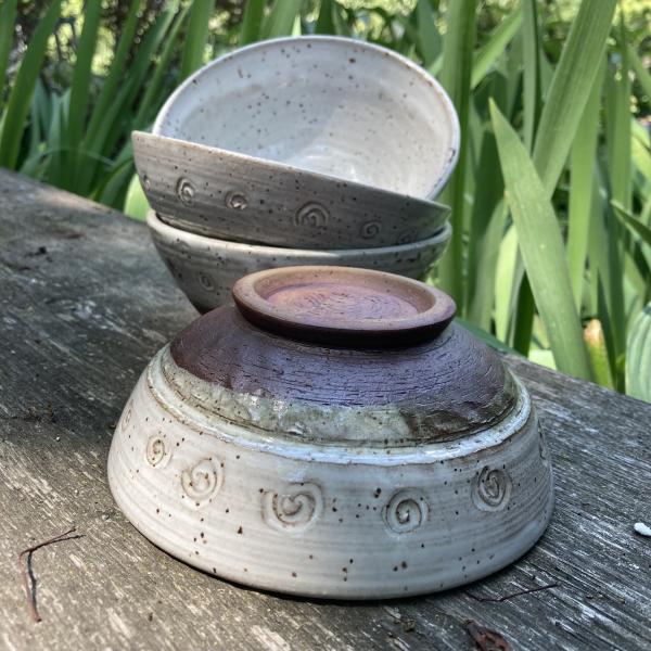 Bowls (Small): Iron White Stamps picture