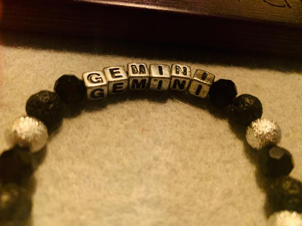 Personalized Beaded Zodiac Sign Bracelet picture