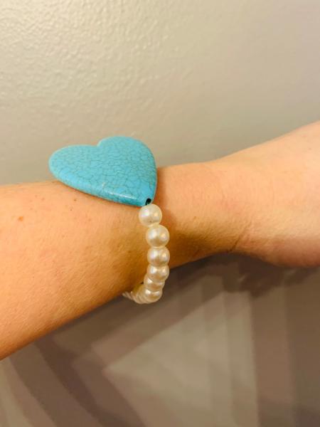 Beaded Turquoise Heart (large) stretch bracelet picture