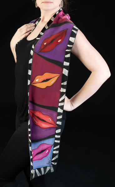 8" x 60" LIPS scarf picture