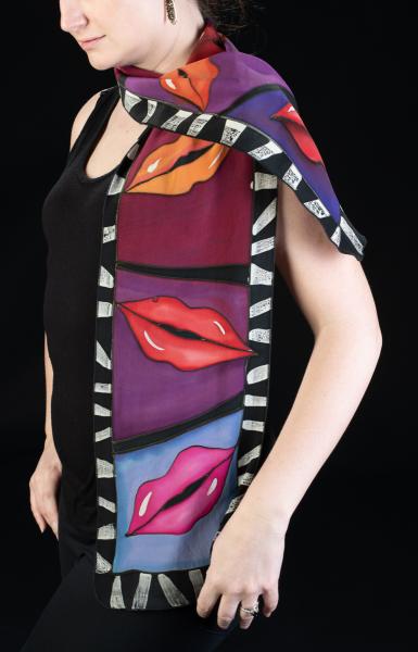 8" x 60" LIPS scarf picture