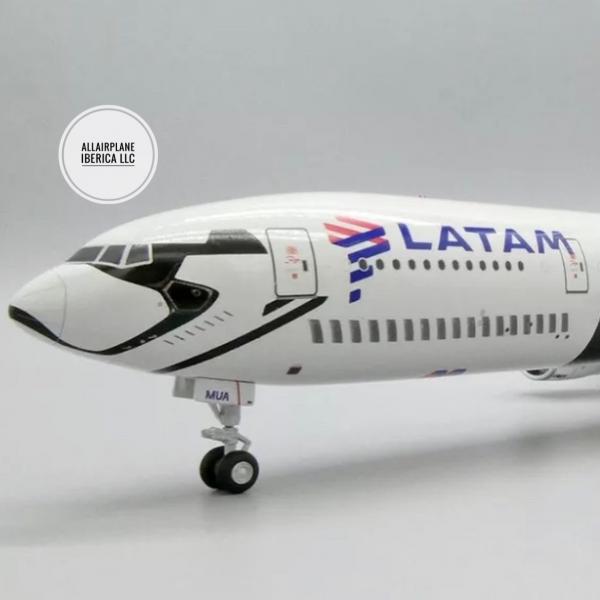 LATAM AIRLINES - STAR WARS -  JC WINGS 1:200 SCALE BOEING 777-300ER  REG: PT-MUA DIECAST  MODELS picture