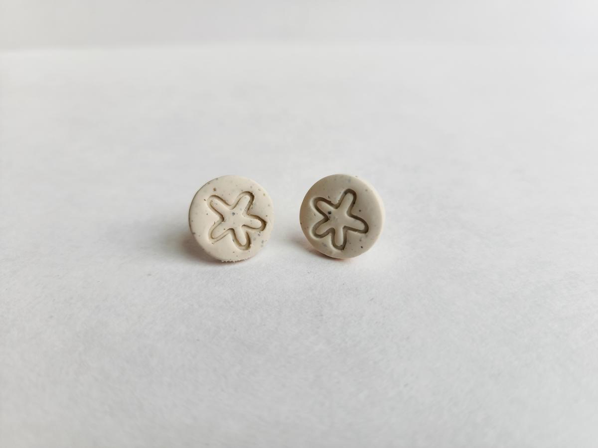 Summer Polymer Clay Beachside Sand Dollar Sand Stud picture