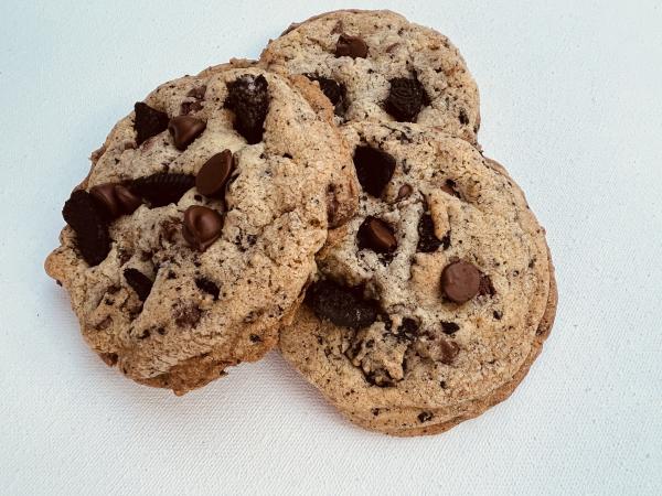 Oreo Chocolate Chip Cookies - half dozen