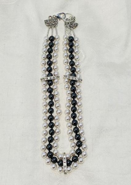 White Black Triple Strand Pearl Choker picture