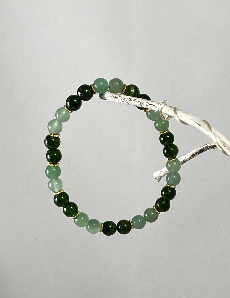 Siberian Emerald and Aventurine Gemstone Bracelet picture