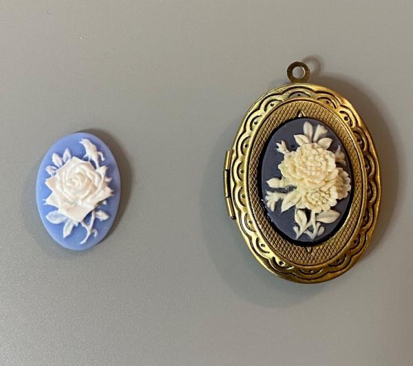 Flower Cameo Locket Necklace picture