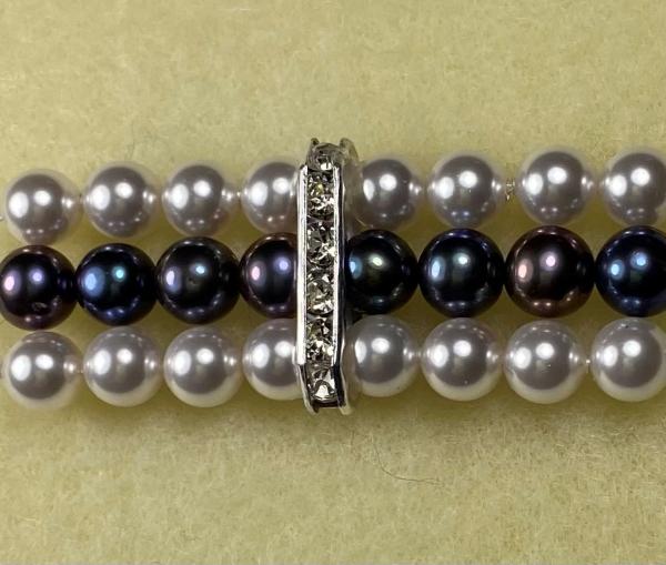 White Black Triple Strand Pearl Choker picture