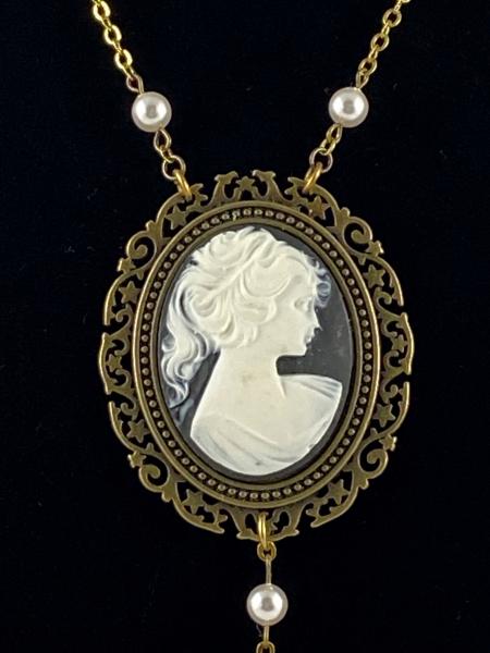 Victorian Style Pearl and Cameo Necklace