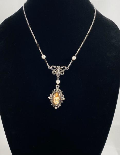 Victorian Lady Cabochon and Pearl Necklace picture