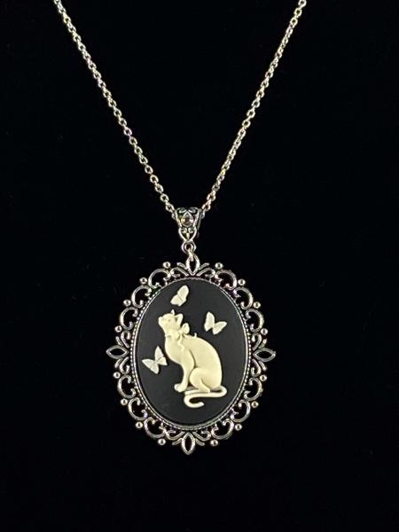 Cute Cat Cameo Necklace picture