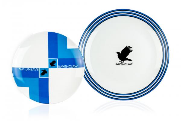 Harry Potter Hogwarts 16 Piece Porcelain Dinnerware Set picture
