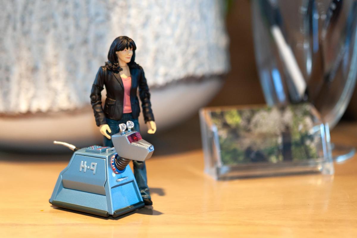 Doctor Who 5.5" Action Figure Set: Sarah Jane & K9 picture