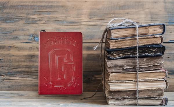 Harry Potter Gryffindor 7.25 x 5 Inch Debossed Cover Journal picture