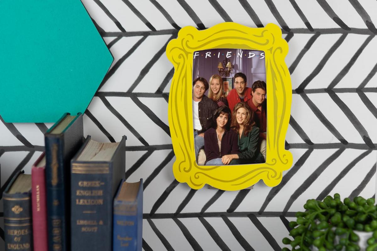 Friends Yellow Peephole 8 x 6 Inch Photo Frame picture