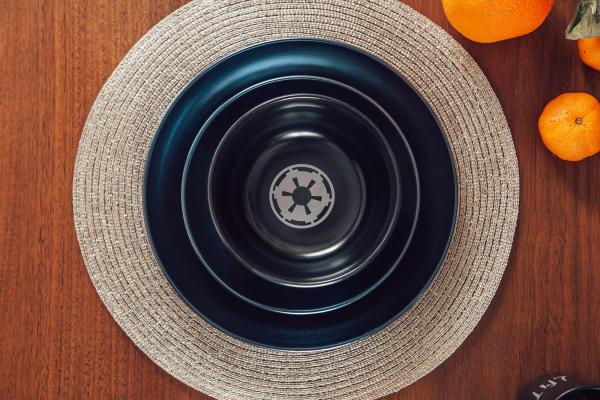 Star Wars The Mandalorian 8 Piece Stoneware Dinner Set picture