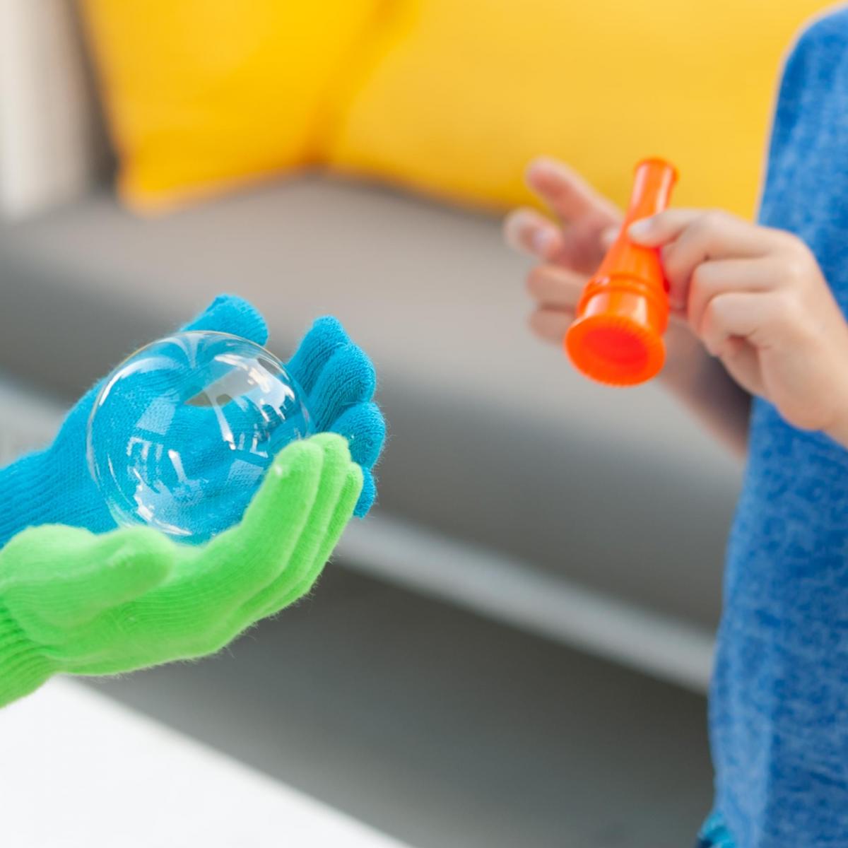 BomBom Bubbles Kit - Bubble Solution & Magic Glove picture