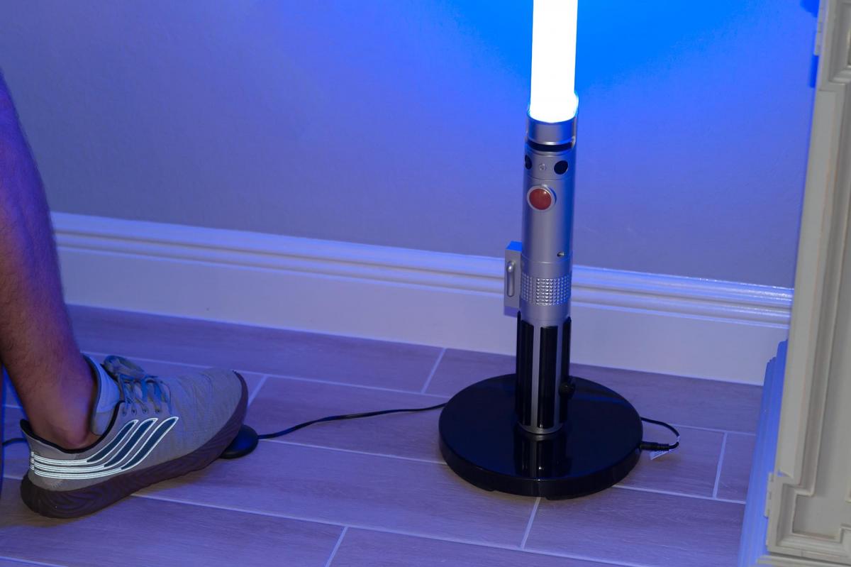 Star Wars Luke Skywalker Standing Floor Lightsaber Lamp picture